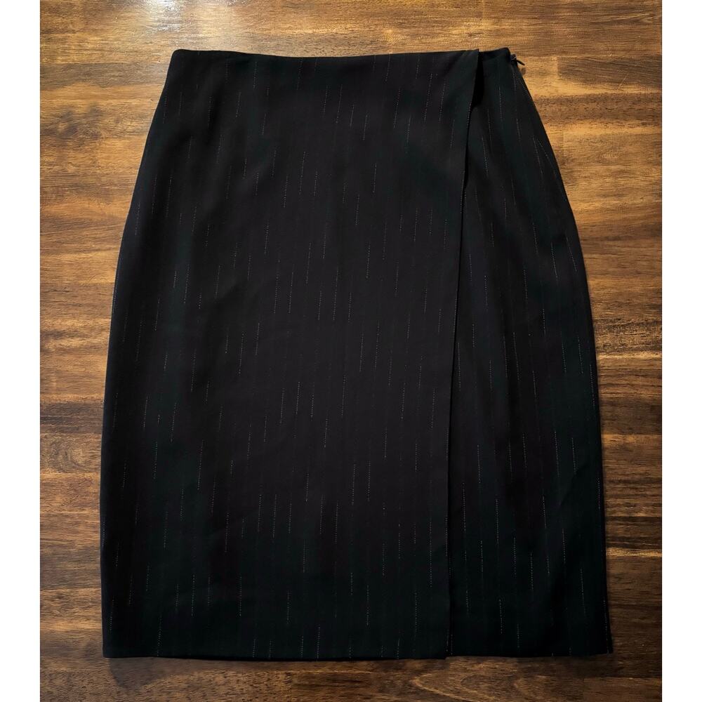 MM. LaFleur Size 8 Wrap Skirt Pencil Straight Lined Career Pinstripe